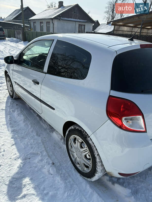 Хетчбек Renault Clio 2011 в Ізяславі фото 2 Хетчбек Renault Clio 2011 в Ізяславі