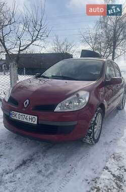 Хэтчбек Renault Clio 2008 в Здолбунове