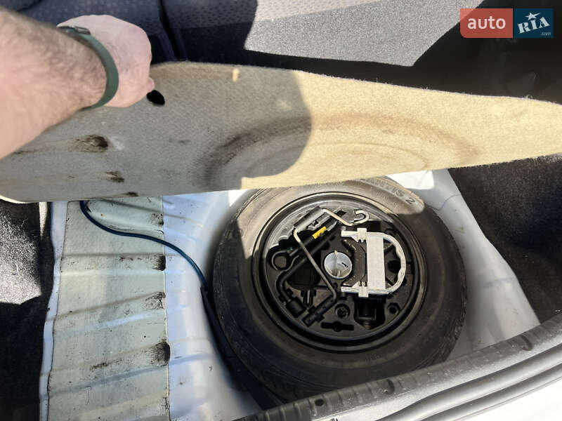 Хэтчбек Renault Clio 2007 в Львове