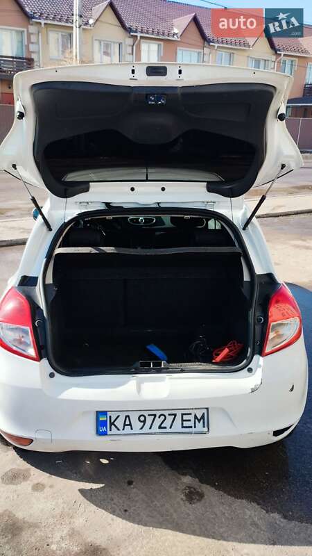 Хетчбек Renault Clio 2010 в Києві