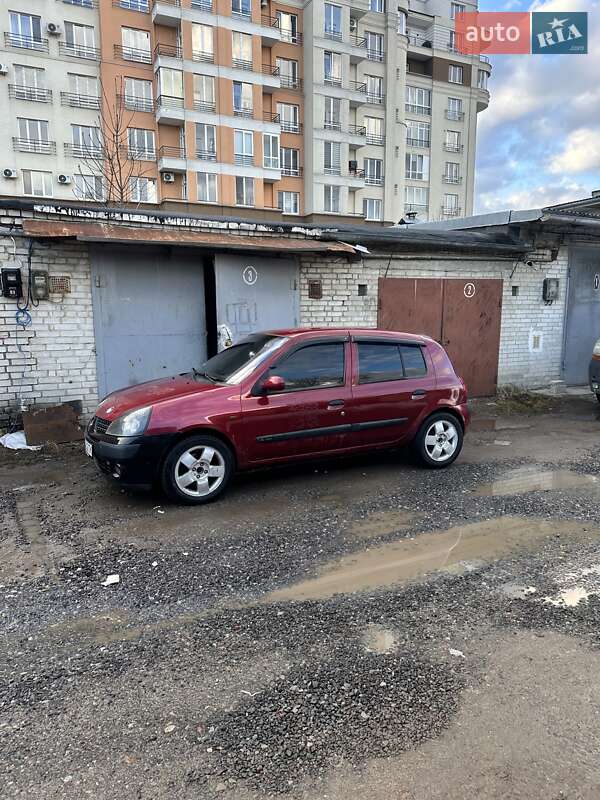 Renault Clio 2002