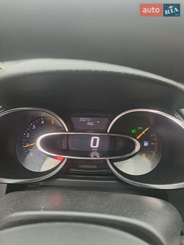Універсал Renault Clio 2014 в Запоріжжі