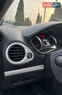Хетчбек Renault Clio 2011 в Борисполі фото 44 Хетчбек Renault Clio 2011 в Борисполі