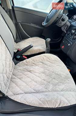 Хетчбек Renault Clio 2011 в Борисполі фото 49 Хетчбек Renault Clio 2011 в Борисполі