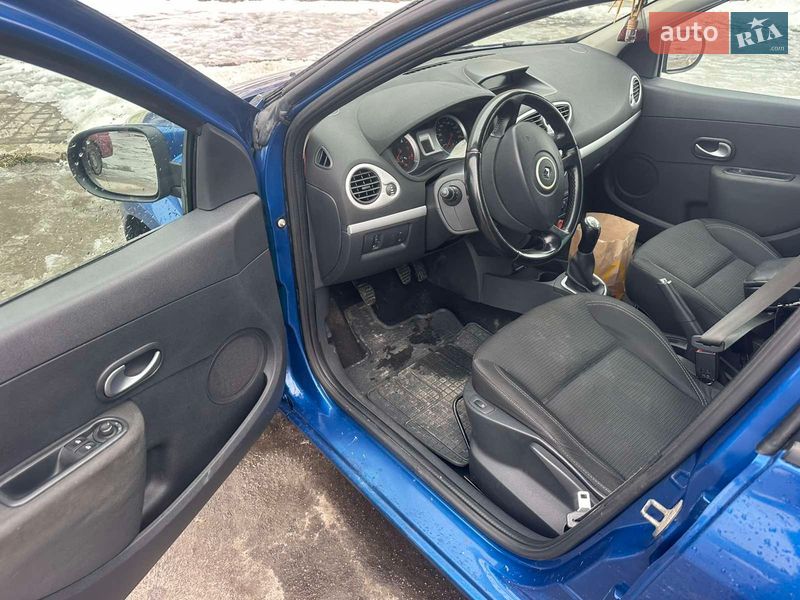Універсал Renault Clio 2011 в Золотоноші