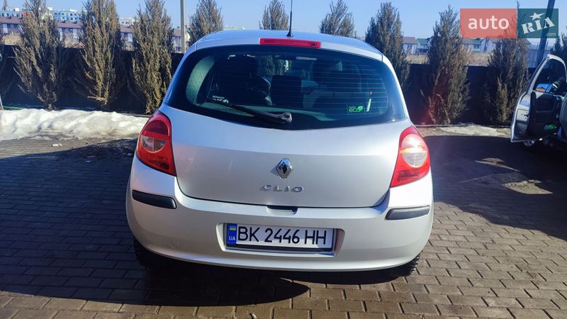 Хэтчбек Renault Clio 2009 в Ровно