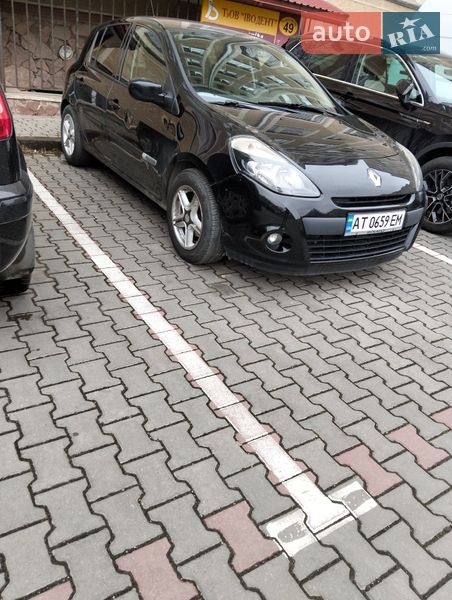Хэтчбек Renault Clio 2012 в Ивано-Франковске