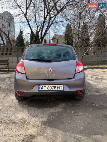 Хэтчбек Renault Clio 2010 в Ивано-Франковске
