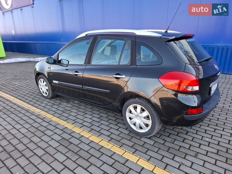 Универсал Renault Clio 2009 в Нововолынске