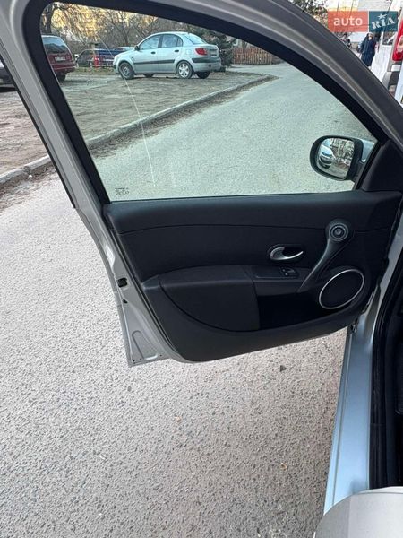 Универсал Renault Clio 2009 в Львове