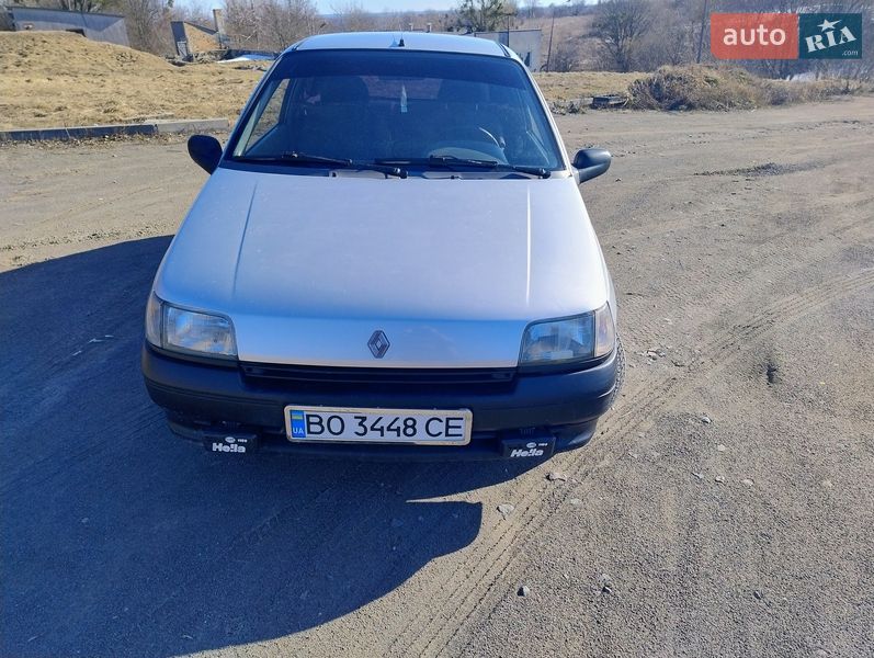 Хэтчбек Renault Clio 1991 в Кременце