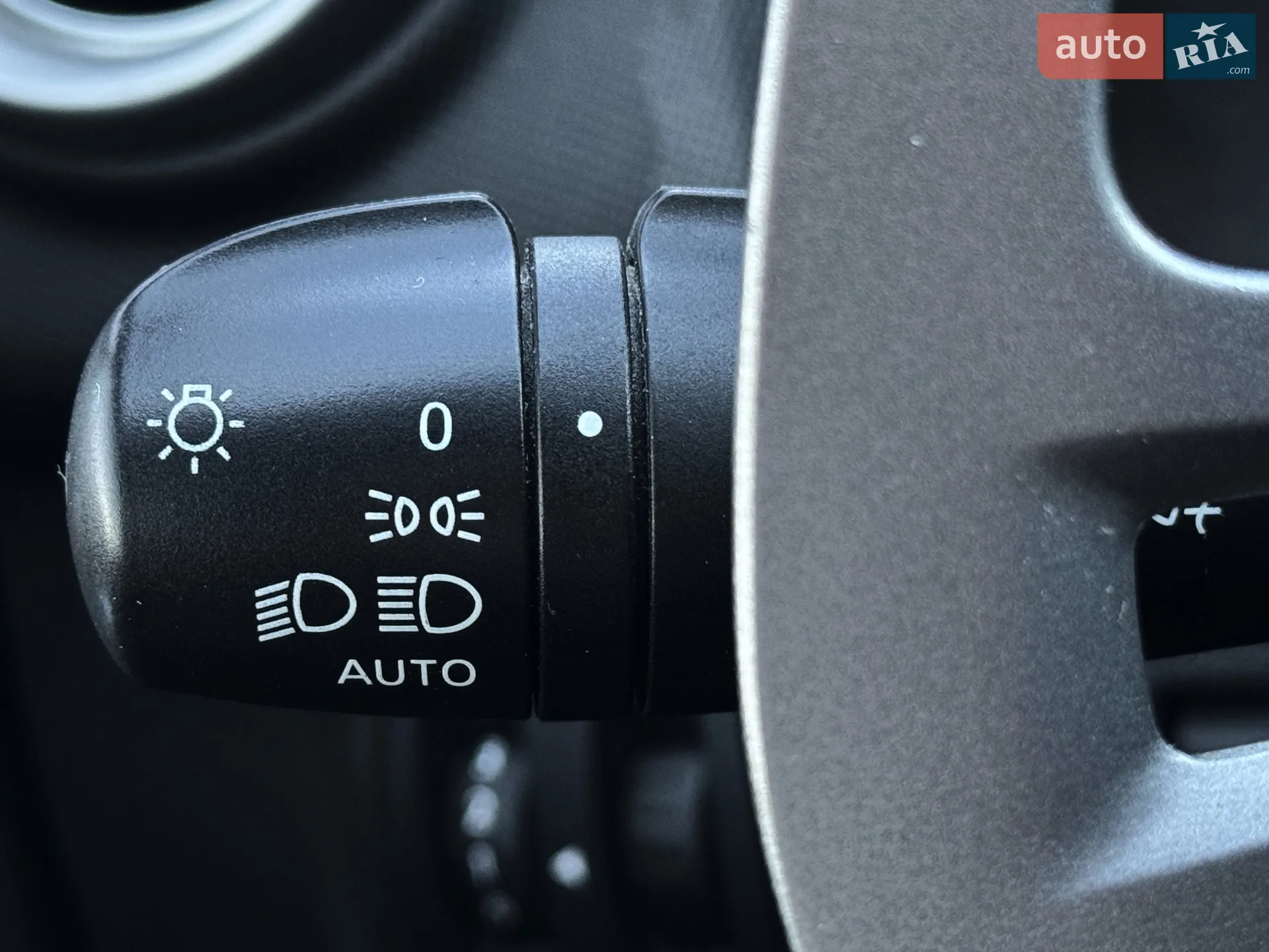 2015 Renault Clio - мініатюра 23