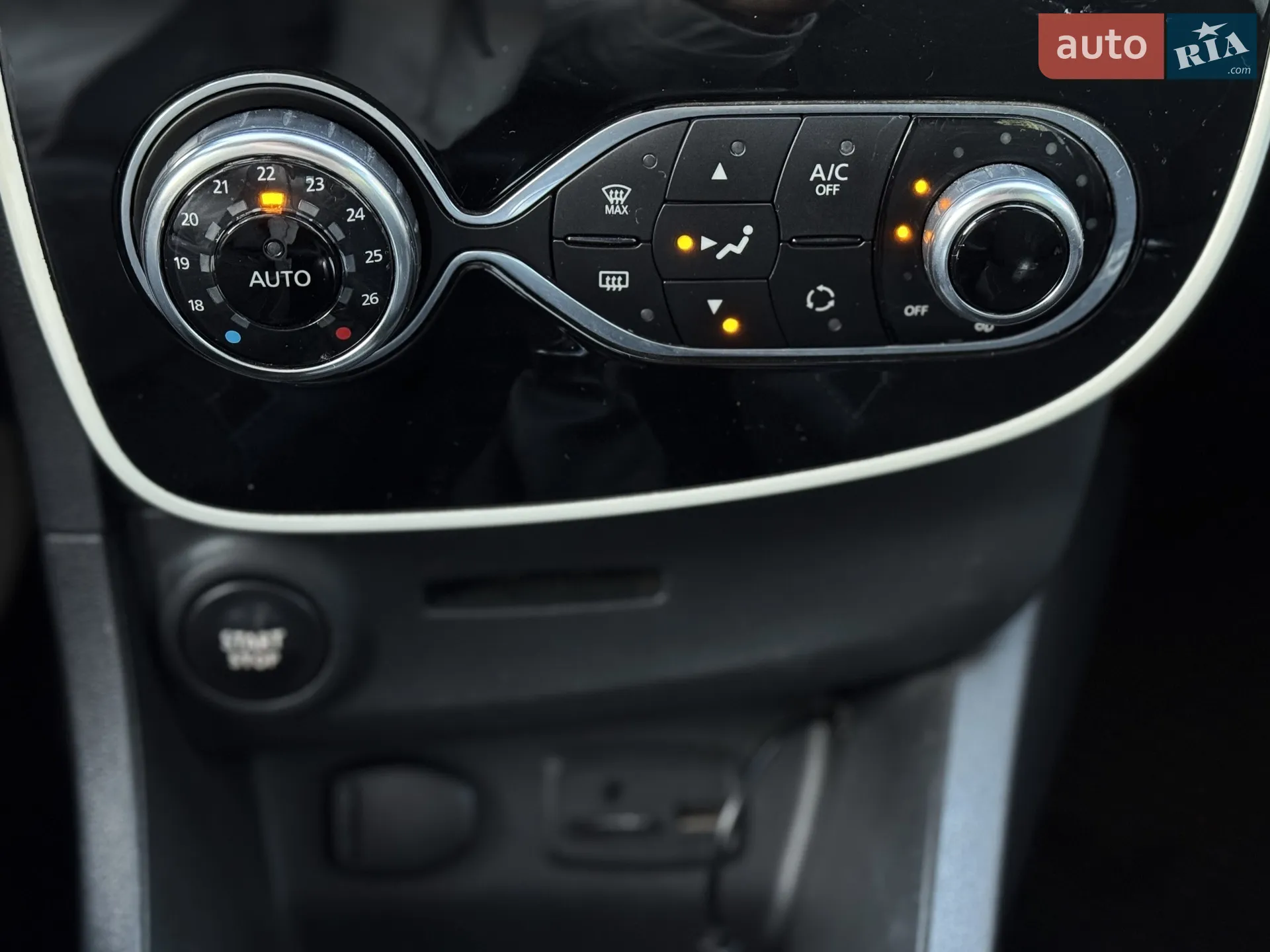 2015 Renault Clio - мініатюра 36