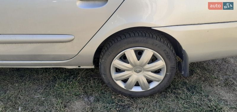 Седан Renault Clio 2006 в Кривому Розі