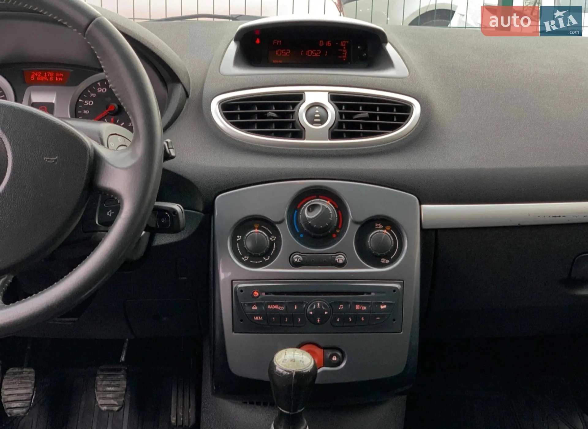 2012 Renault Clio - мініатюра 8