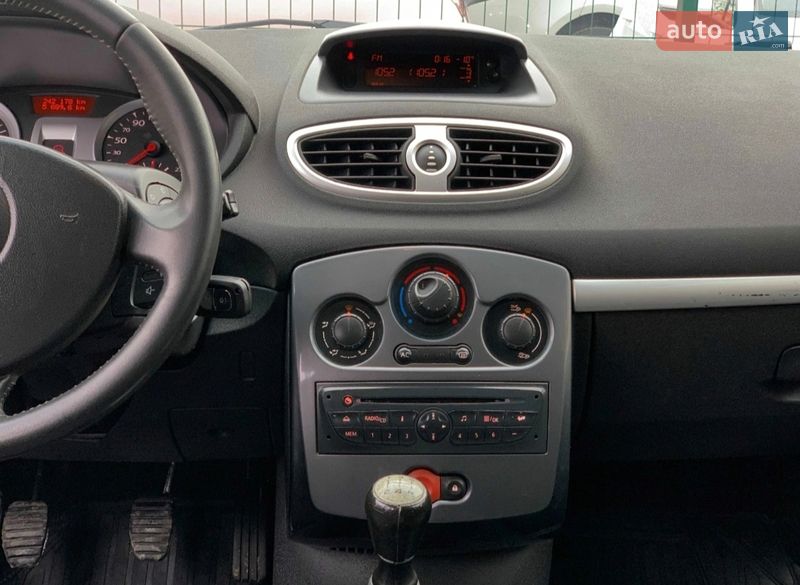 Універсал Renault Clio 2012 в Сарнах