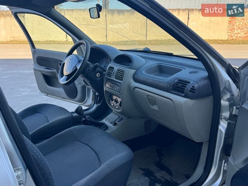 Седан Renault Clio 2006 в Стрию фото 11 Седан Renault Clio 2006 в Стрию