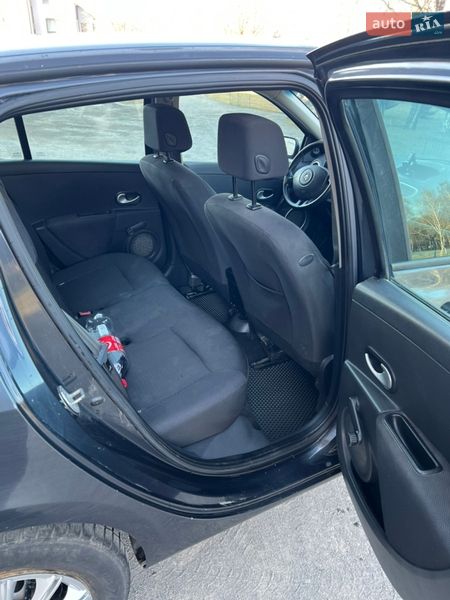 Хэтчбек Renault Clio 2007 в Хмельницком