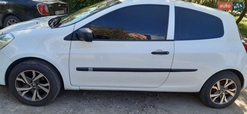 Renault Clio 2010 Renault Clio 2010
