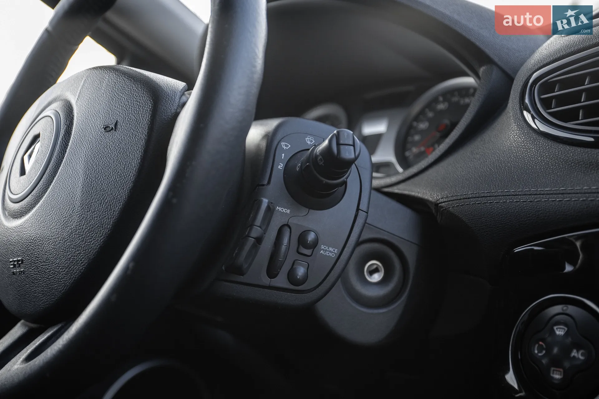 2011 Renault Clio - мініатюра 38