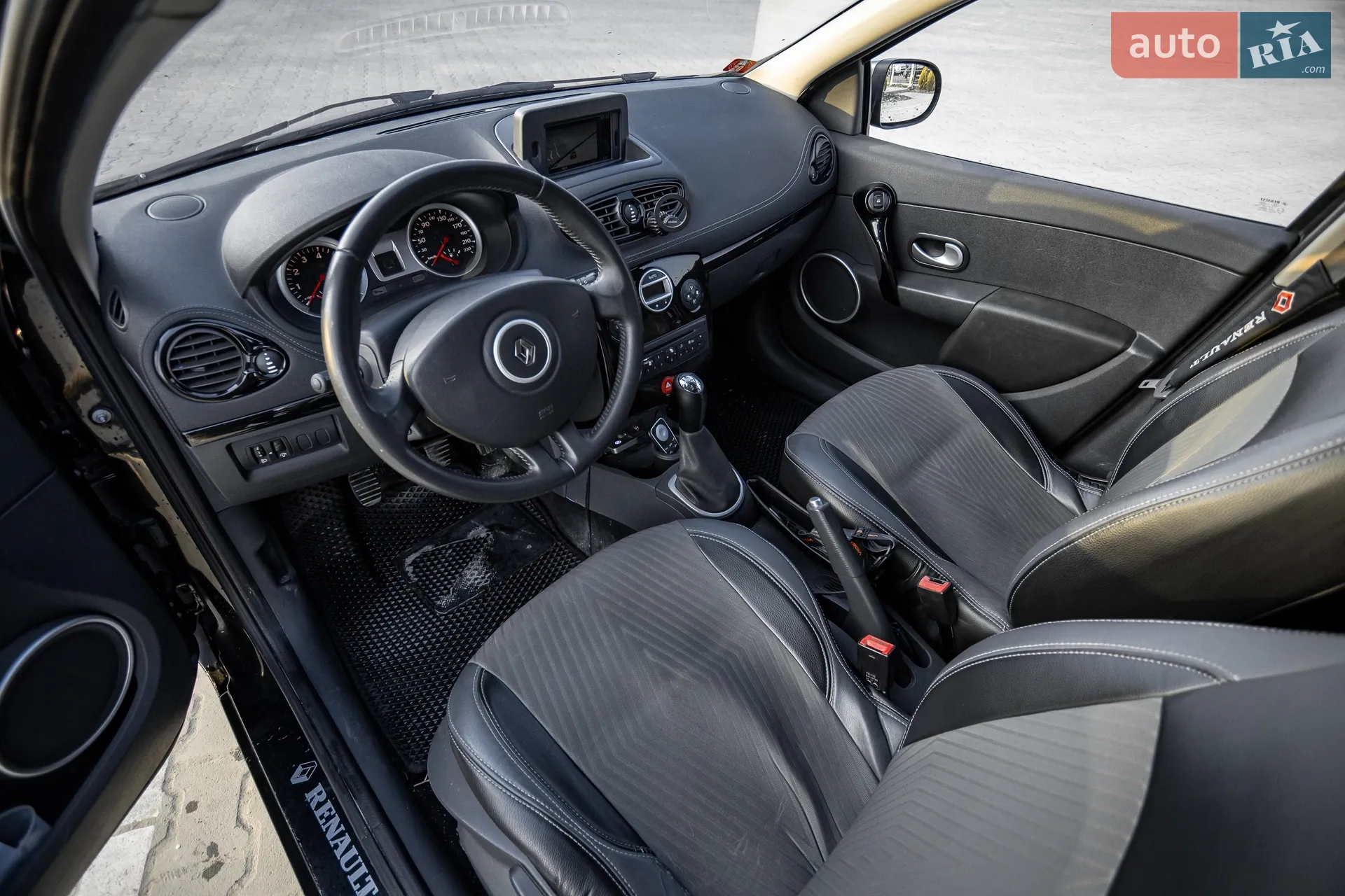 2011 Renault Clio - мініатюра 48