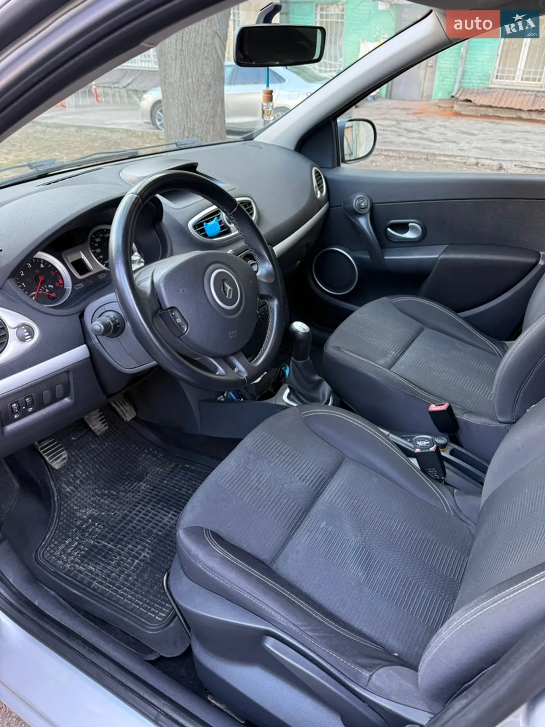 2010 Renault Clio - мініатюра 9
