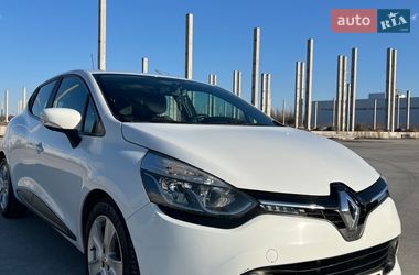 Хэтчбек Renault Clio 2016 в Коростене