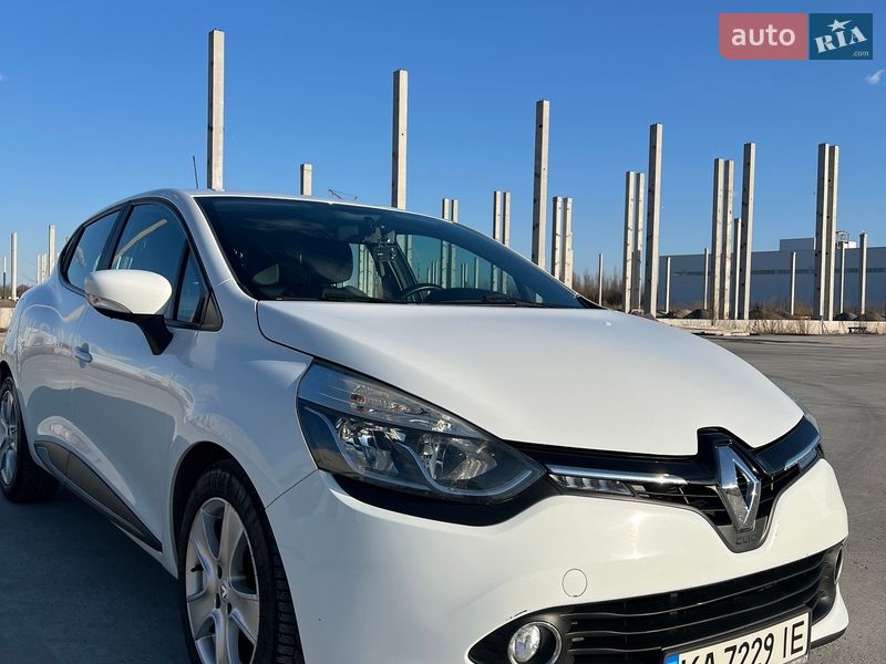 Хэтчбек Renault Clio 2016 в Коростене