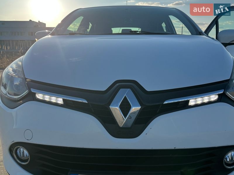 Хэтчбек Renault Clio 2016 в Коростене
