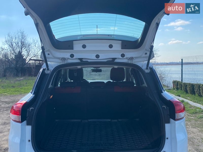 Хэтчбек Renault Clio 2014 в Днепре