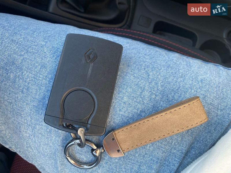 Хэтчбек Renault Clio 2014 в Днепре