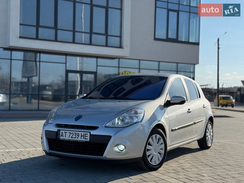 Renault Clio 2011 Renault Clio 2011