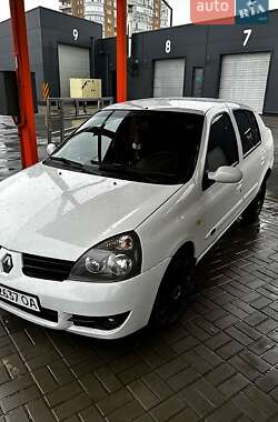 Седан Renault Clio 2006 в Люботине