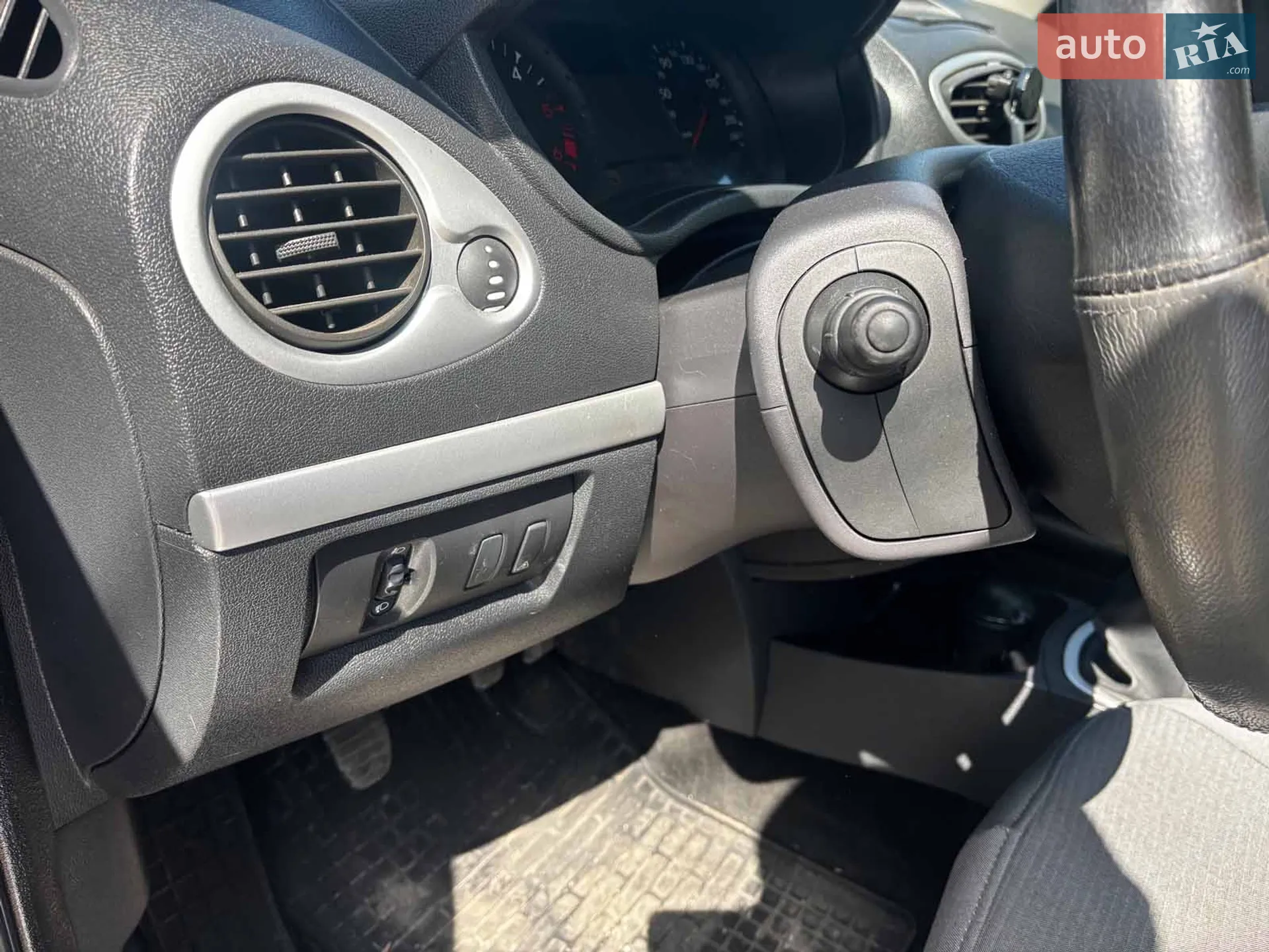 2011 Renault Clio - мініатюра 20