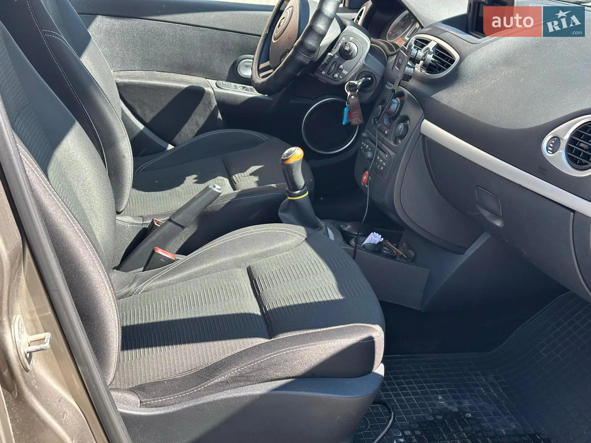 2011 Renault Clio - мініатюра 24