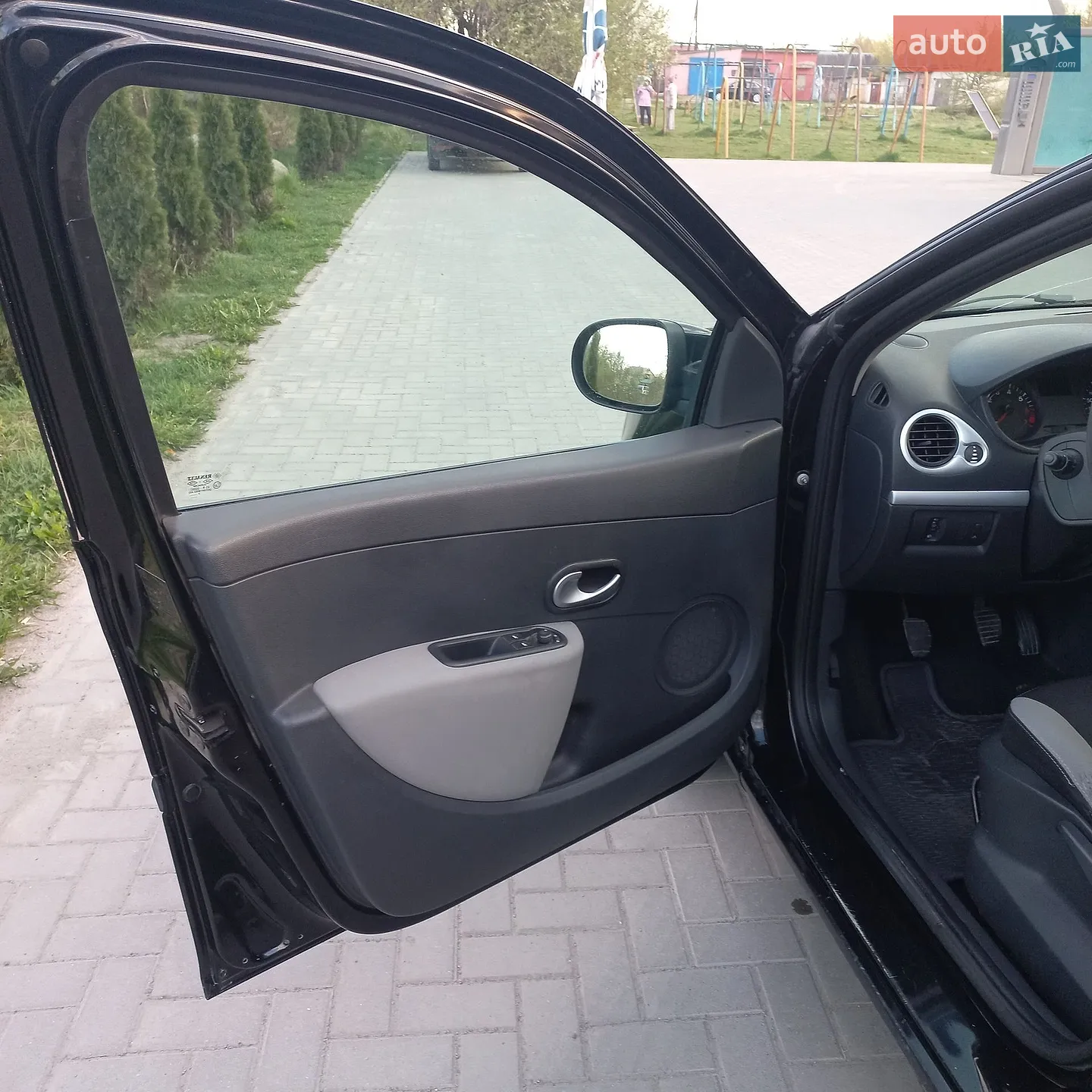 2012 Renault Clio - мініатюра 15