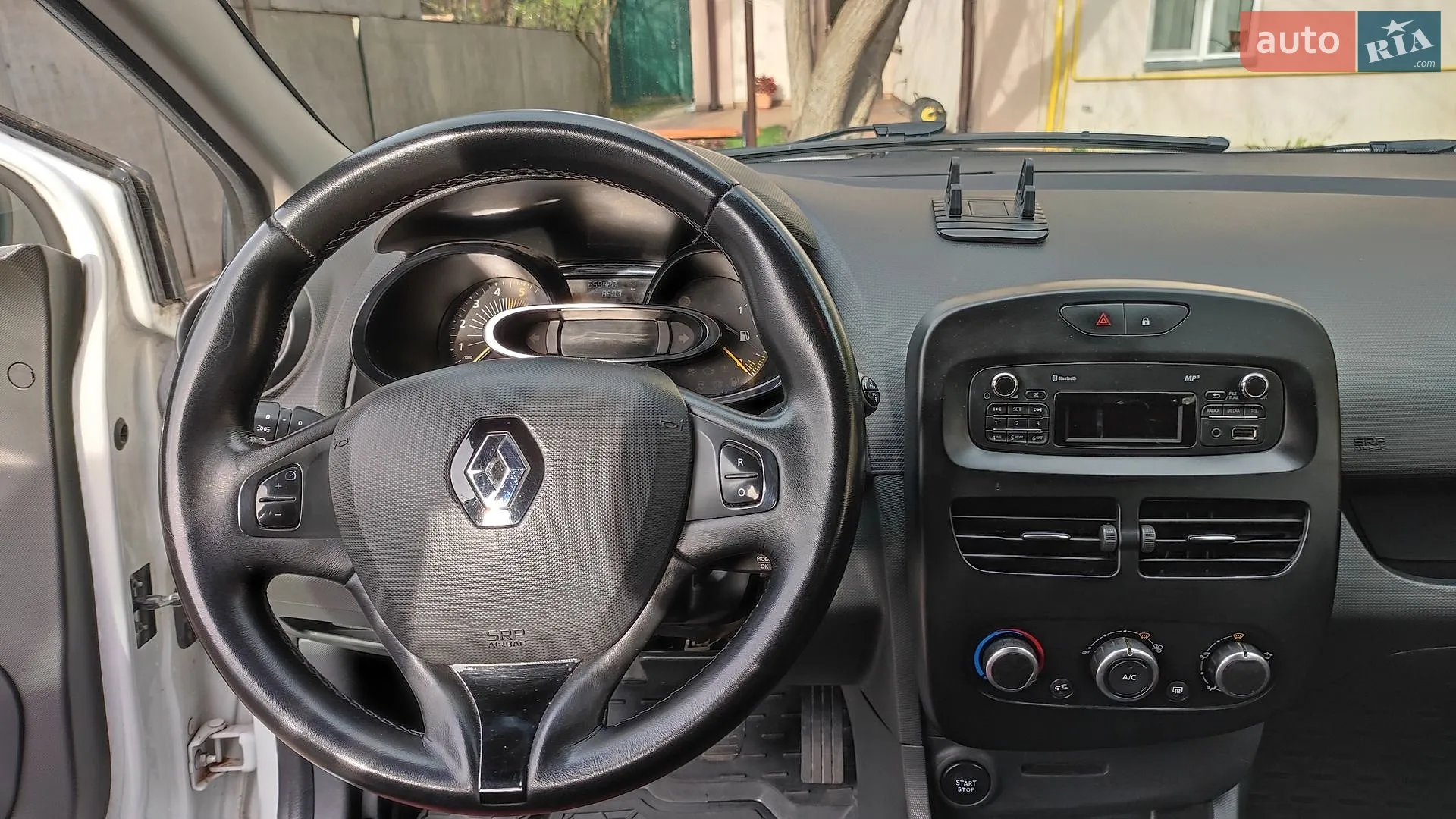 2015 Renault Clio - мініатюра 48