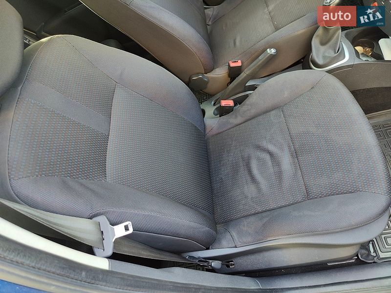Универсал Renault Clio 2008 в Бориславе