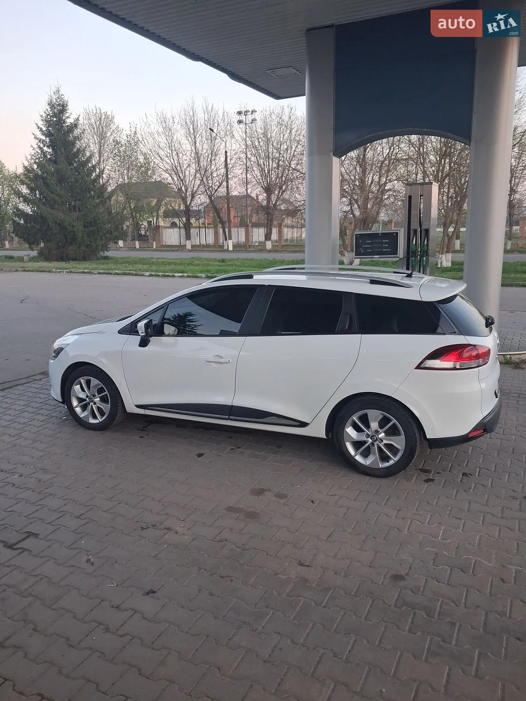 2016 Renault Clio - мініатюра 21