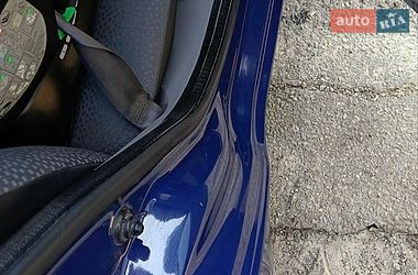 Седан Renault Clio 2006 в Харькове
