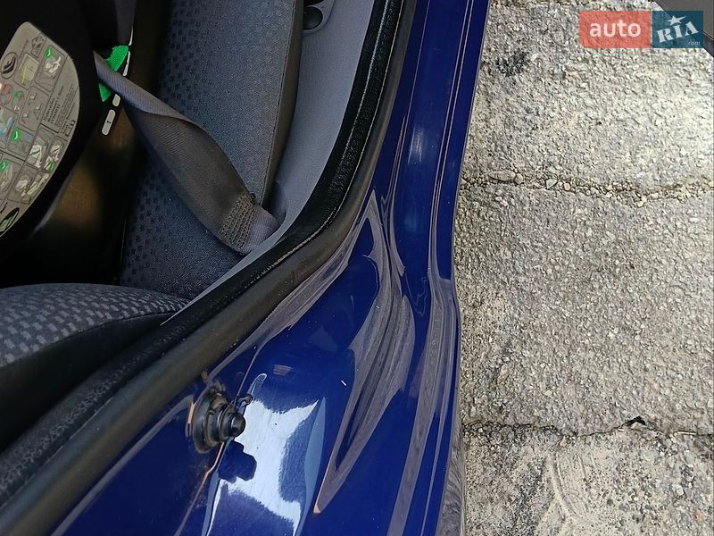 Седан Renault Clio 2006 в Харькове
