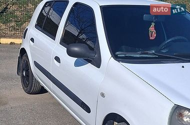 Хэтчбек Renault Clio 2005 в Ужгороде