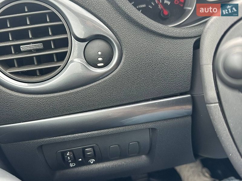 Универсал Renault Clio 2009 в Запорожье