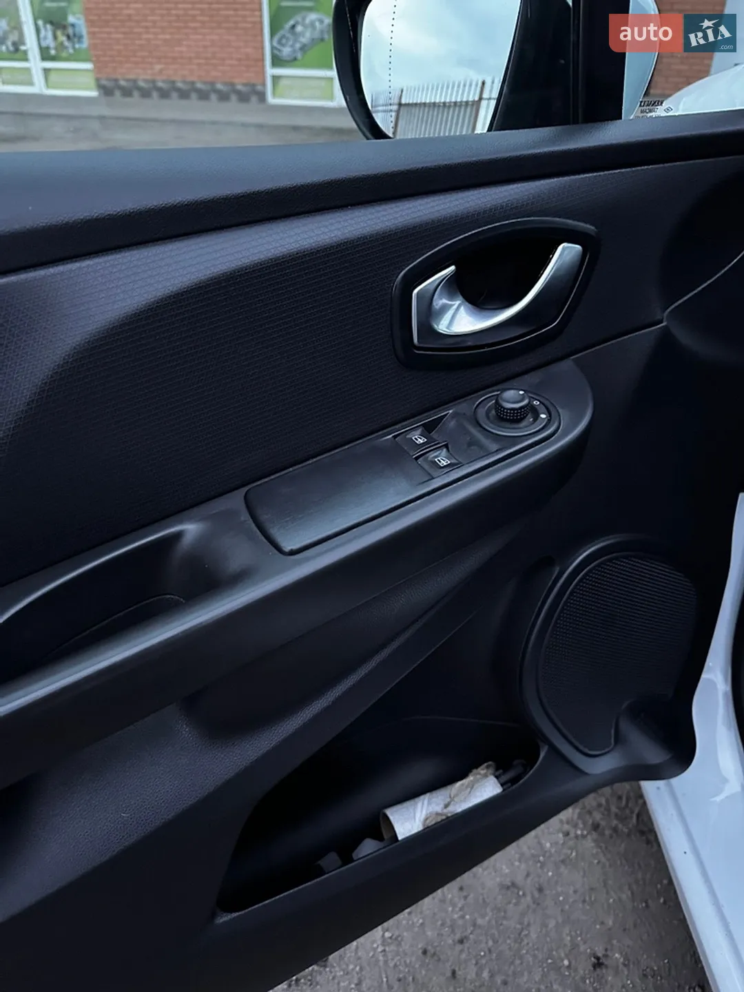 2016 Renault Clio - мініатюра 8