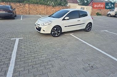 Хэтчбек Renault Clio 2010 в Дубно