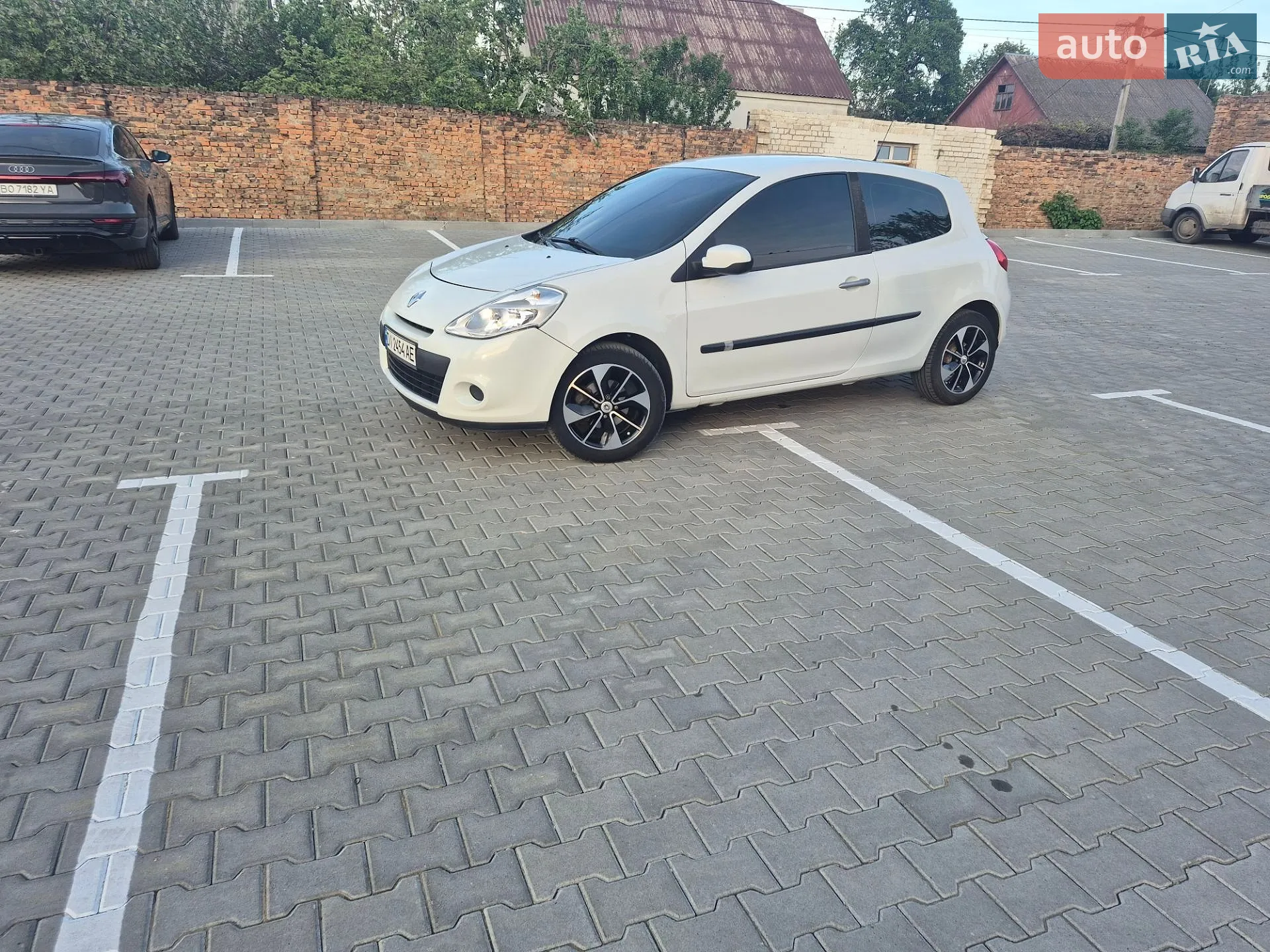 2010 Renault Clio - мініатюра 11