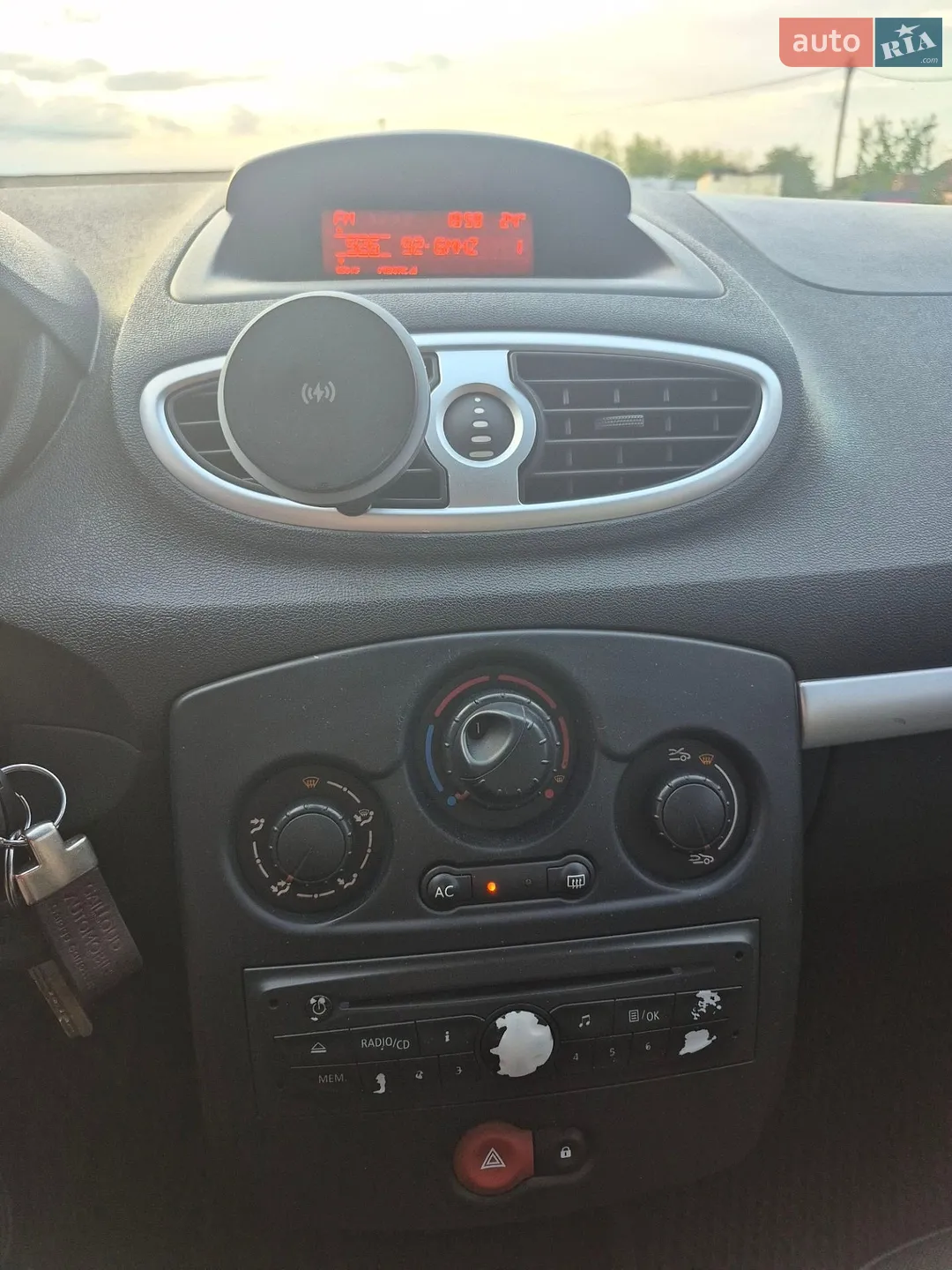 2010 Renault Clio - мініатюра 24