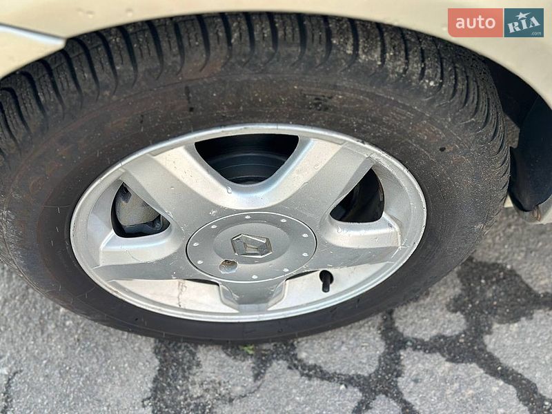 Седан Renault Clio 2008 в Вінниці