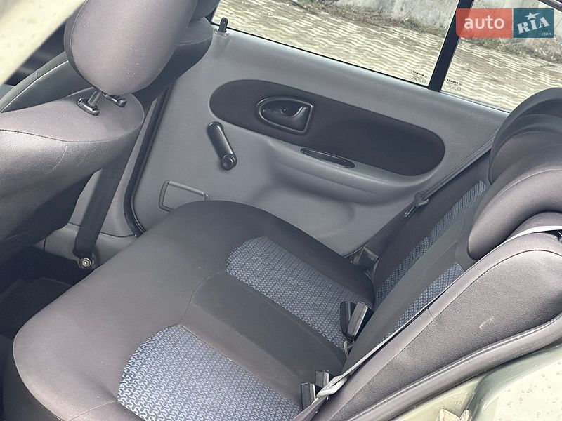 Седан Renault Clio 2007 в Дрогобичі