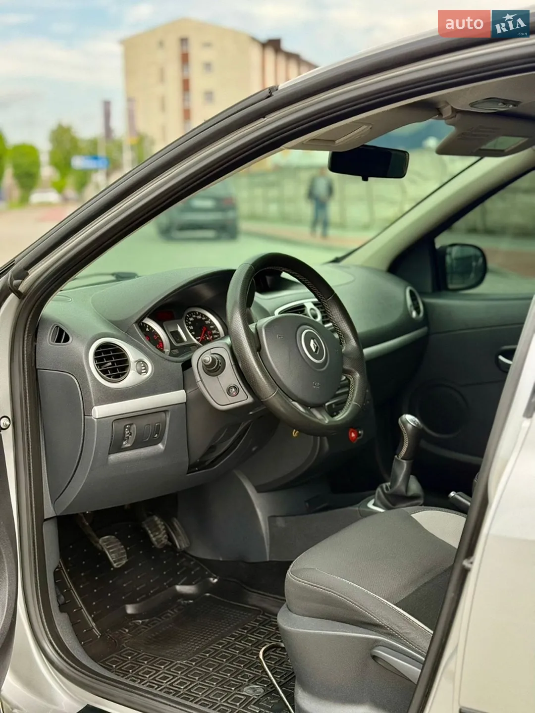 2011 Renault Clio - мініатюра 12